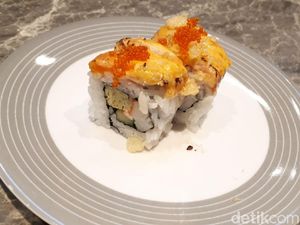 Wah! Semua Sushi di Sini Harganya Cuma Rp 15 Ribu