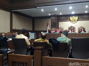 Eks Kepala PPATK Sebut Skema Barter Dolar Terindikasi Pencucian Uang Eks Kepala PPATK Sebut Skema Barter Dolar Terindikasi Pencucian Uang