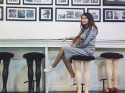 Bakul Jamu Mengejar Idol