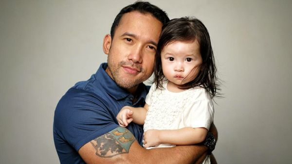 Potret Keseruan si Hot Daddy Maruli Tampubolon Bersama Putrinya