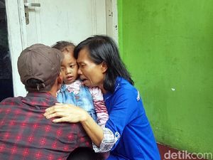 Isak Tangis Mimin Saat Jemput Bocah Terlantar Sukabumi di Panti Isak Tangis Mimin Saat Jemput Bocah Terlantar Sukabumi di Panti