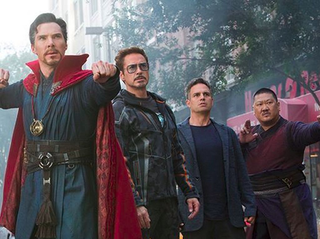Doctor Strange Pakai Armor Iron Man di Adegan Endgame yang Dihapus Doctor Strange Pakai Armor Iron Man di Adegan Endgame yang Dihapus