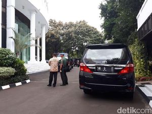 Zulkifli Hasan Bertemu JK, Ada Apa?