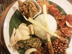 Nasi Campur dan Bebek Goreng Pengobat Rindu Masakan Bali