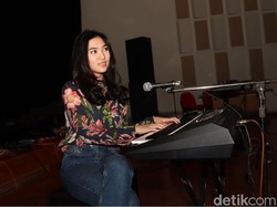 Isyana Sarasvati Minta Doa untuk Konser Tunggal Tahun Ini