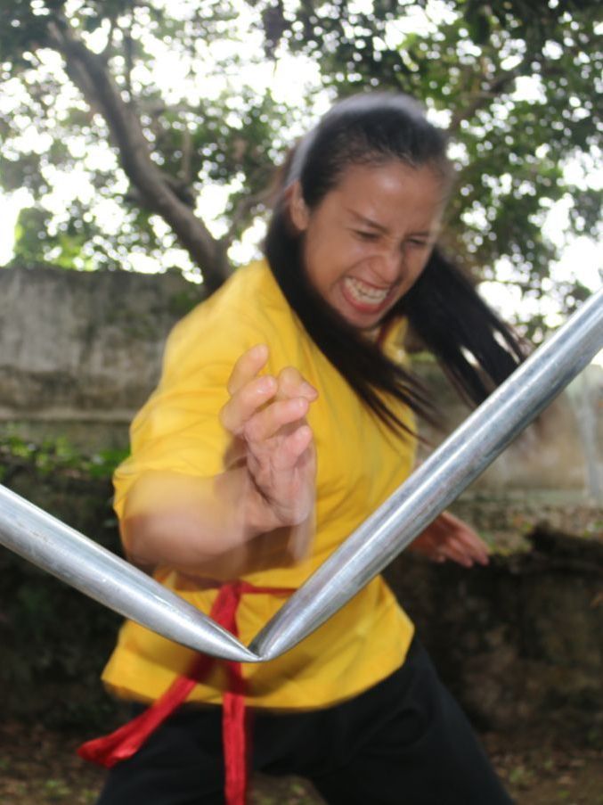 Pendekar silat cantik dari Lampung.