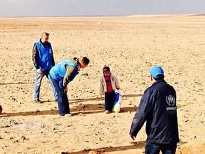 Fakta di Balik Foto Viral Bocah Suriah Sendirian di Gurun Fakta di Balik Foto Viral Bocah Suriah Sendirian di Gurun