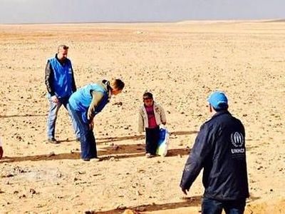 Riuh Dunia dalam Gambar: Paket Bom di Texas, Bocah di Tengah Gurun