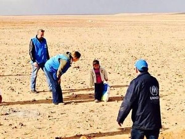 Riuh Dunia dalam Gambar: Paket Bom di Texas, Bocah di Tengah Gurun