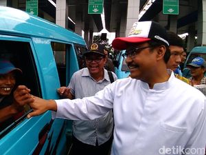 Gus Ipul ke Terminal Osowilangun, Pedagang dan Sopir Curhat