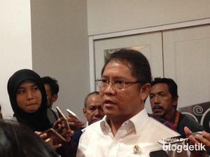 Menkominfo & Operator Blak-blakan Soal Kebocoran Data ke DPR Menkominfo & Operator Blak-blakan Soal Kebocoran Data ke DPR
