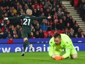 David Silva Bawa City Ungguli Stoke di Babak Pertama David Silva Bawa City Ungguli Stoke di Babak Pertama