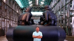 Potret Ai Weiwei dan 7 Karya Seni Fenomenalnya