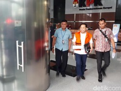 Setya Novanto Irit Bicara Usai Diperiksa KPK