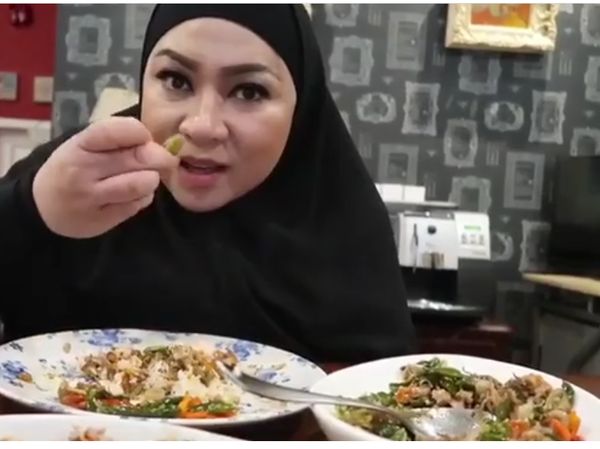 Ini Dia 10 Selebriti yang Doyan Makan Pete dan Jengkol