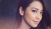 Ultah ke-28, Inilah Gaya Velove Vexia yang Selalu Cantik Elegan