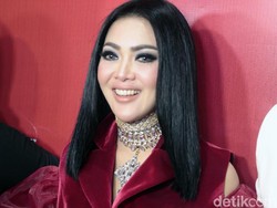 Jangan Sedih, Syahrini Buka Kategori Tiket Baru Seharga Rp 15 Juta