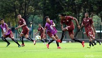 Dukungan besar The Jakmania dia yakini akan sangat menguntungkan timnya.
