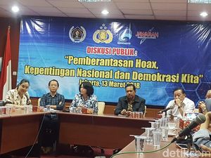 Kominfo Sebut Kartu Perdana Permudah Penyebar Hoax Kominfo Sebut Kartu Perdana Permudah Penyebar Hoax