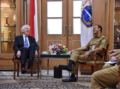 Foto: Obrolan Seru Anies dan Anggota Parlemen Inggris Lord Powell