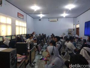 Ujian Bergantian, SMA Muhammadiyah Balong Harapkan Bantuan Komputer Ujian Bergantian, SMA Muhammadiyah Balong Harapkan Bantuan Komputer