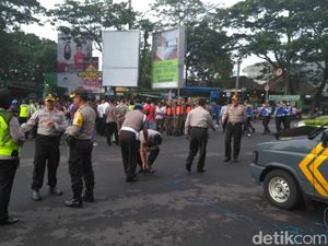Demo, Sopir Angkot di Malang Berhenti Beroperasi
