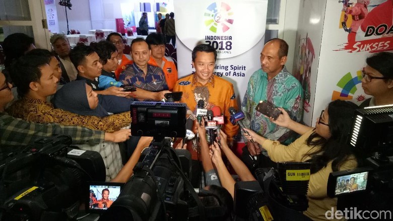 Menpora: Egy Harus Pulang Kalau Timnas Butuh Menpora: Egy Harus Pulang Kalau Timnas Butuh