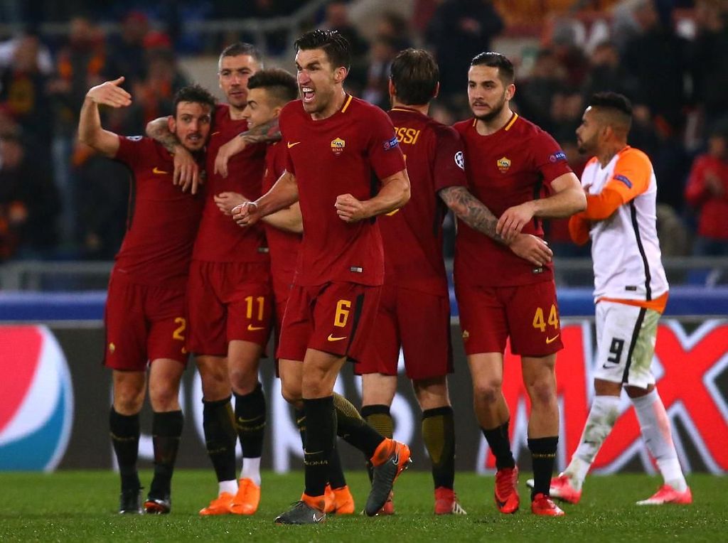 Roma Menunggu Kesalahan Shakhtar, Lalu Menerkamnya Roma Menunggu Kesalahan Shakhtar, Lalu Menerkamnya