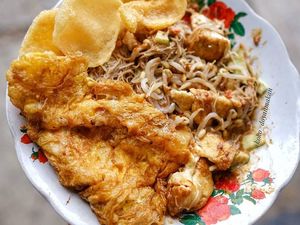 Biar Hemat,10 Netizen Ini Pilih Makan Siang dengan Ketoprak! Biar Hemat,10 Netizen Ini Pilih Makan Siang dengan Ketoprak!