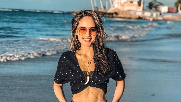 10 Artis Indonesia dengan Perut Rata yang Bikin Kamu Jadi Ingin Olahraga