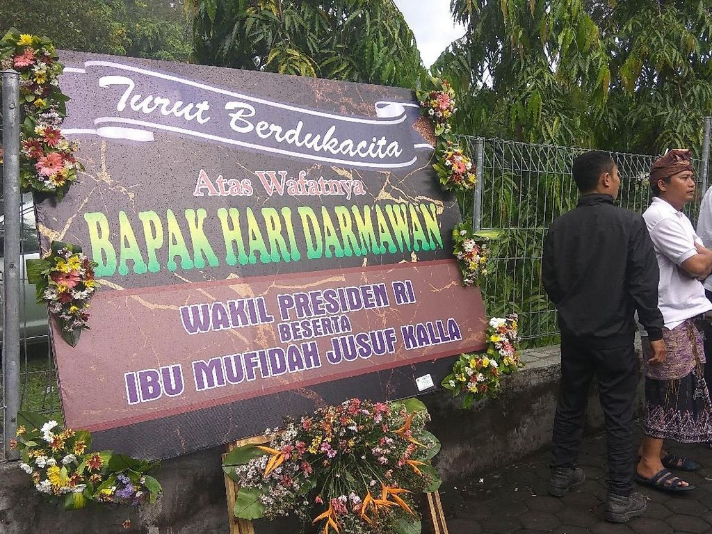 Ada Karangan Bunga JK, Keluarga Hari Darmawan: Kami Tak Menyangka Ada Karangan Bunga JK, Keluarga Hari Darmawan: Kami Tak Menyangka