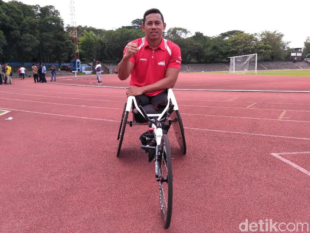 Kecelakaan Pahit Antar Jaenal Aripin Jadi Juara di Arena Olahraga Kecelakaan Pahit Antar Jaenal Aripin Jadi Juara di Arena Olahraga