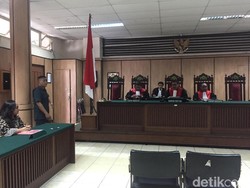 Saksi Tak Hadir, Sidang Cerai Ahok-Vero Ditunda Pekan Depan