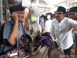 Ini Gaya Gus Ipul Saat Blusukan ke Lumajang