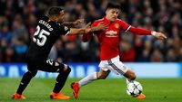 Penampilan Alexis Sanchez di MU Jadi Bahan Lelucon
