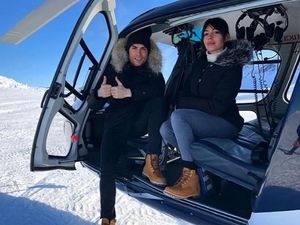 Mesranya Cristiano Ronaldo dan Kekasih saat Berlibur