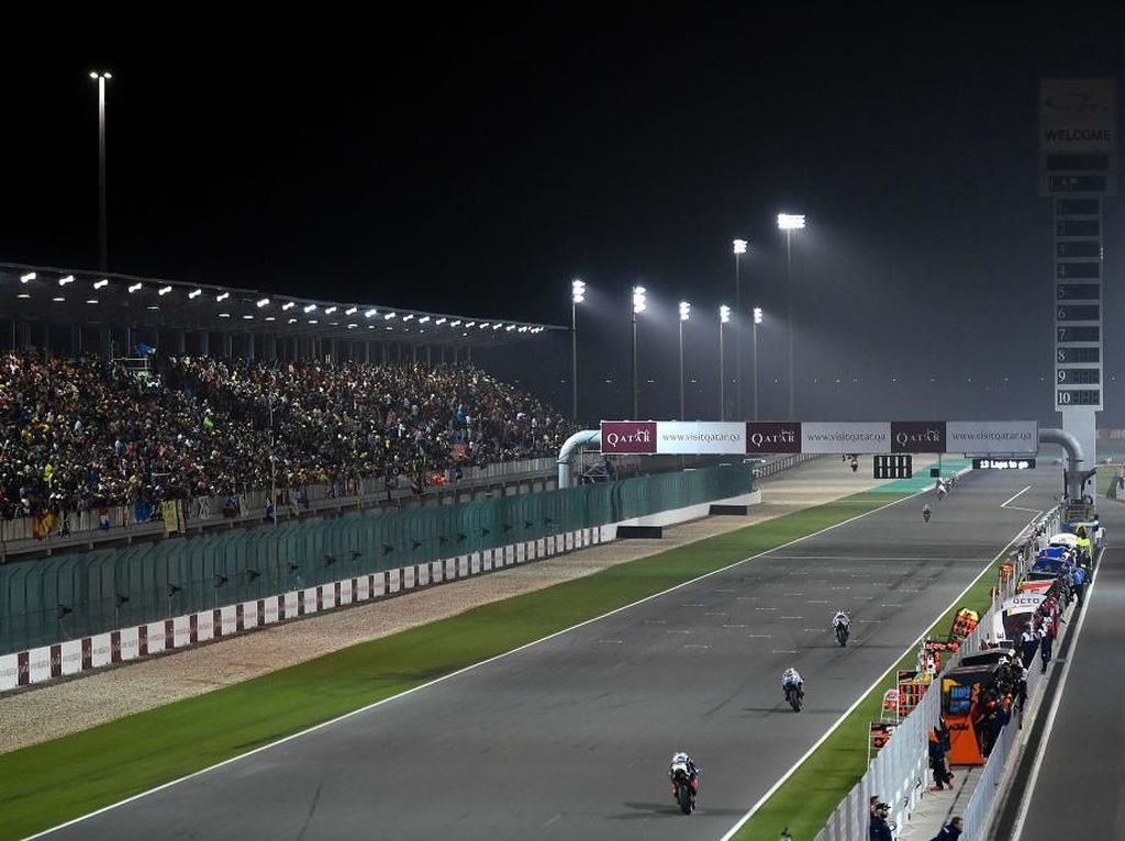 Imbas Corona: Rossi Cs Batal Ngebut di Qatar, Pebalap RI Moto2 Tetap Lanjut? Imbas Corona: Rossi Cs Batal Ngebut di Qatar, Pebalap RI Moto2 Tetap Lanjut?