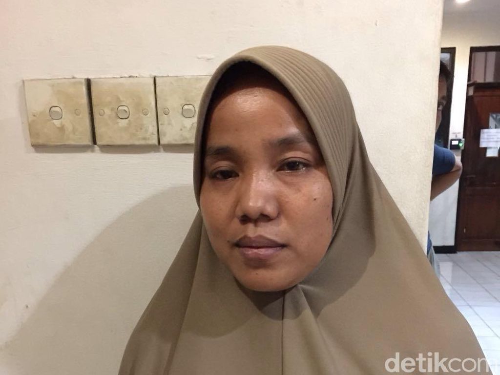 Polisi Tangkap PRT yang Curi Perhiasan Majikan di Pulogadung Polisi Tangkap PRT yang Curi Perhiasan Majikan di Pulogadung