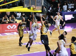 CLS Raih Kemenangan Telak di Laga Kandang Terakhir