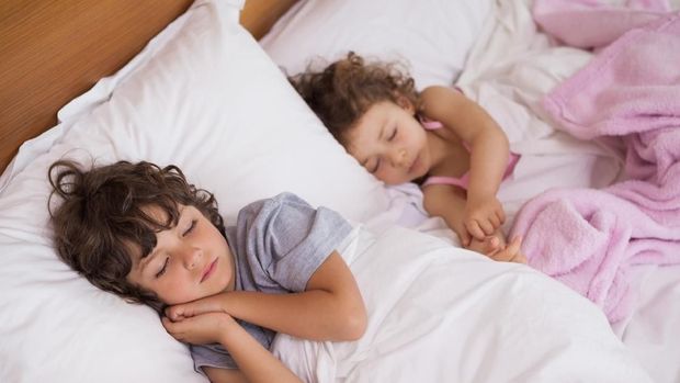 Ilustrasi anak tidur/