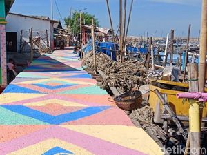 Kampung Nelayan Kumuh di Jakarta Utara Kini Cantik Warna-warni