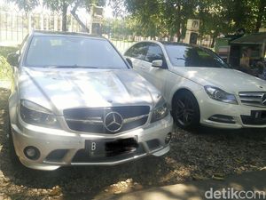 Anak SMA Zaman Now Bawa Mobil Mewah Bukan buat Gaya-gayaan