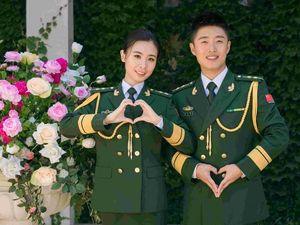 Kisah Romantis Pasangan 7 Tahun Jalin Cinta yang Hanya Bertemu 100 Hari Kisah Romantis Pasangan 7 Tahun Jalin Cinta yang Hanya Bertemu 100 Hari