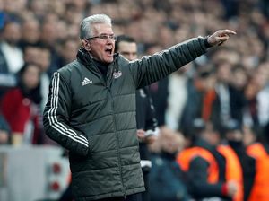 Van Gaal: Jupp Heynckes Bisa Jadi Dewa di Bayern Van Gaal: Jupp Heynckes Bisa Jadi Dewa di Bayern