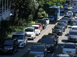 Atasi Macet Jakarta: Dari Ganjil Genap hingga Bangun TOD
