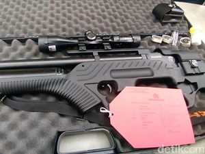 Ini Senapan Terduga Penembak Mobil Kadis Perumahan Surabaya Ini Senapan Terduga Penembak Mobil Kadis Perumahan Surabaya