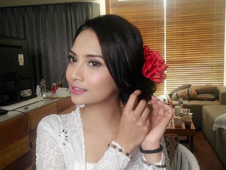 Rian Subroto Rela Keluar Duit Rp 80 Juta karena Ngefans Berat Vanessa Angel Rian Subroto Rela Keluar Duit Rp 80 Juta karena Ngefans Berat Vanessa Angel