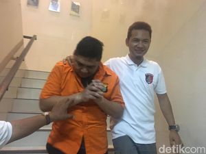 Pria Bersenpi Mengaku-aku Stafsus Presiden Ditangkap Polisi