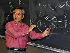 Sosok Kakek Peraih Nobel Kimia yang Disorot karena Istrinya Tewas Sosok Kakek Peraih Nobel Kimia yang Disorot karena Istrinya Tewas