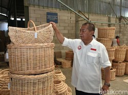 Deddy-Dedi Janji Dorong Kerajinan Rotan Majalengka Bernilai Ekspor
